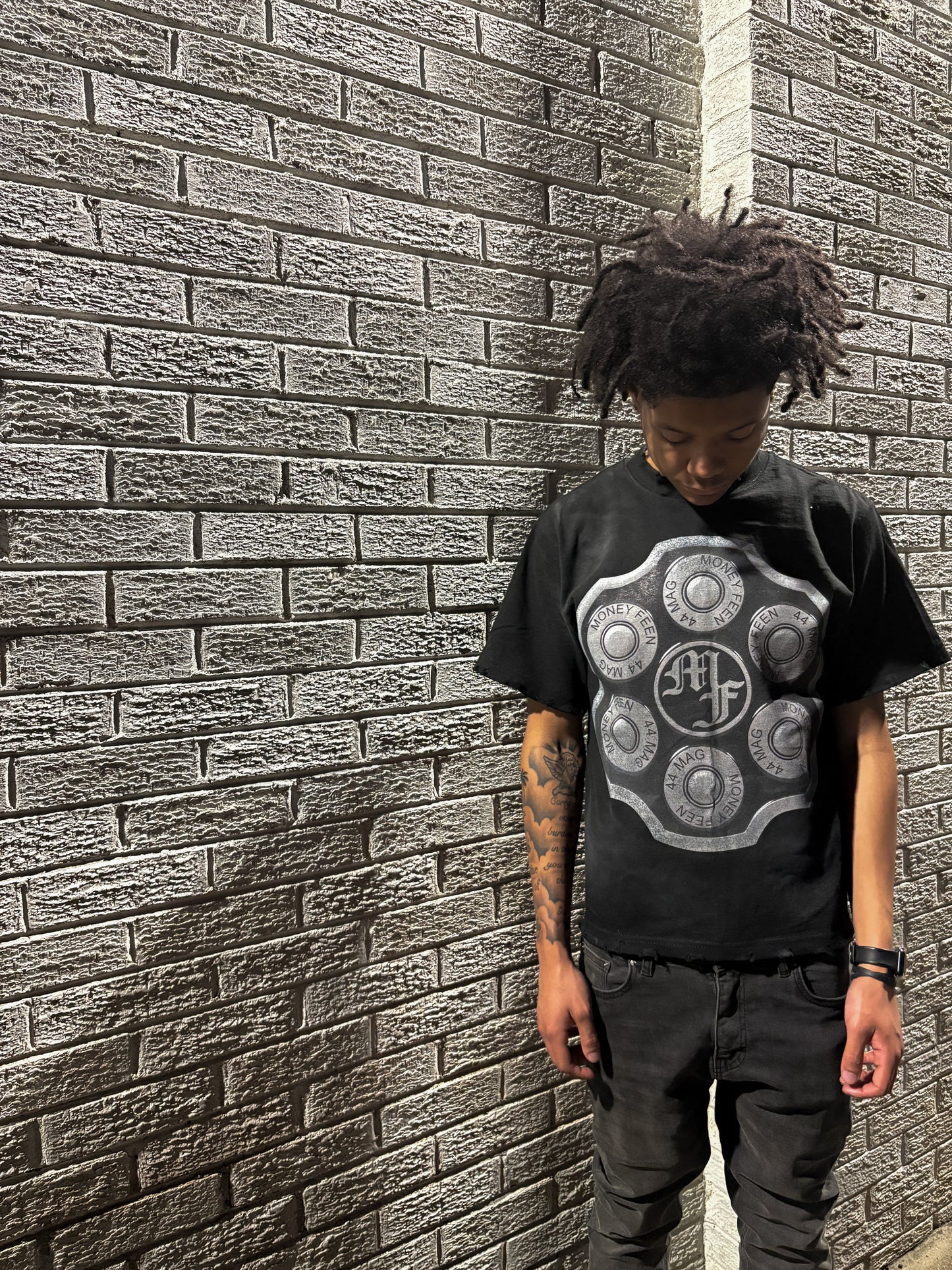 SIX SHOOTER TEE